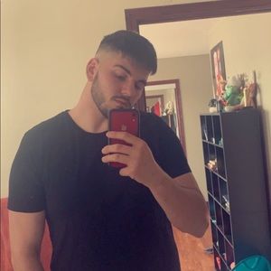 Meet your Posher, Elias